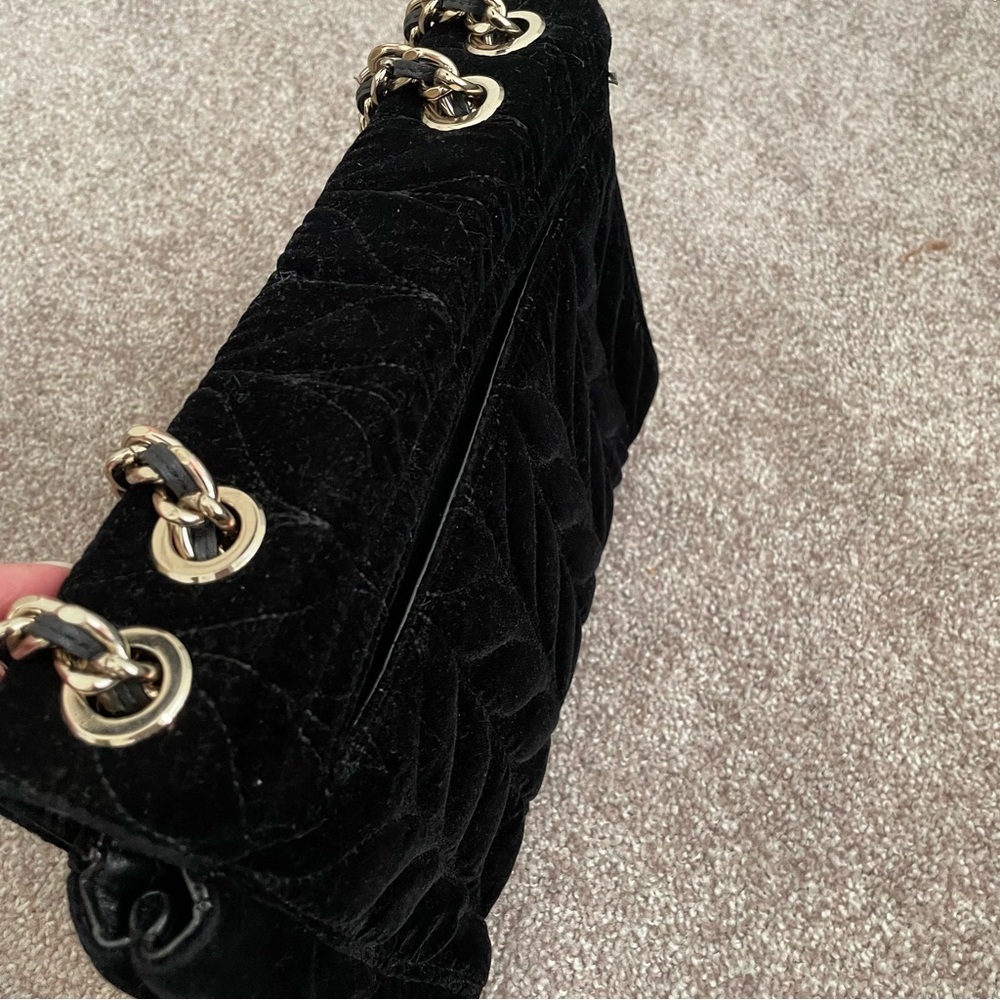 Kate Spade Black Quilted Crossbody Bag - Picture 4 of 10